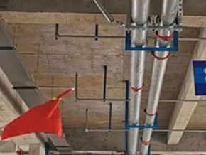 无极管廊支架的安装方法